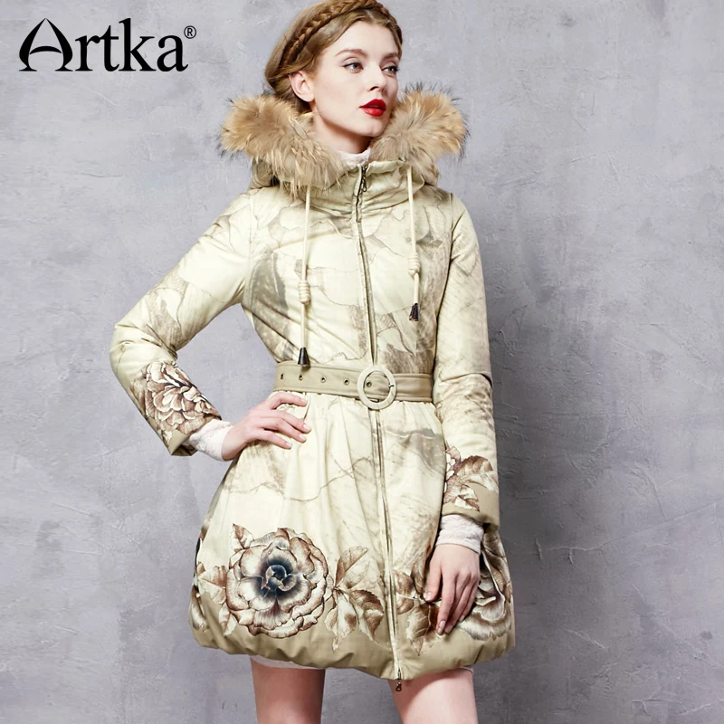 ARTKA парка с капюшоном цветочный женский пуховик на утином пуху 2018 мехом енота