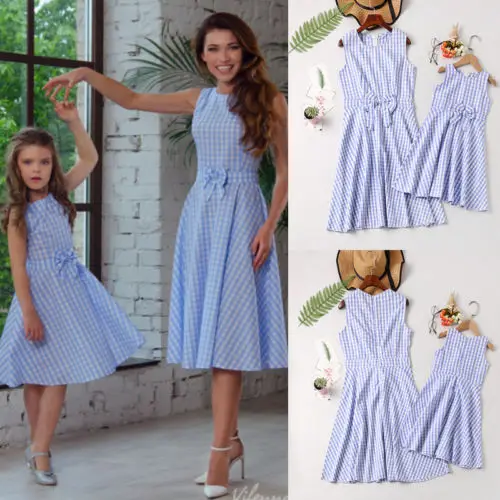 Новинка летнее клетчатое платье без рукавов с бантом для мамы и ребенка