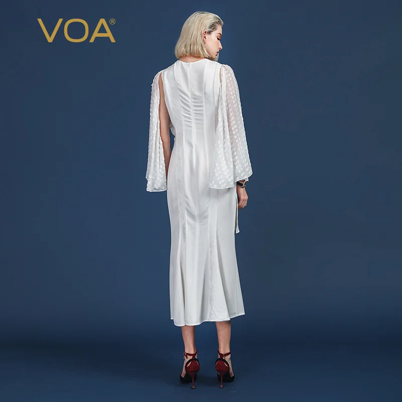 Женское платье накидка VOA Белое Облегающее Платье из тяжелого шелка с поясом