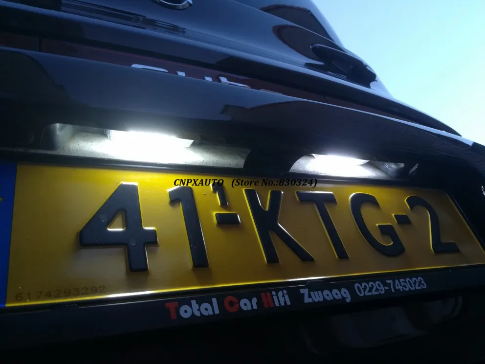 Белая светодиодная лампа для номерного знака 2 шт. Nissan 350Z 370Z GT-R Infiniti G35 G37 |