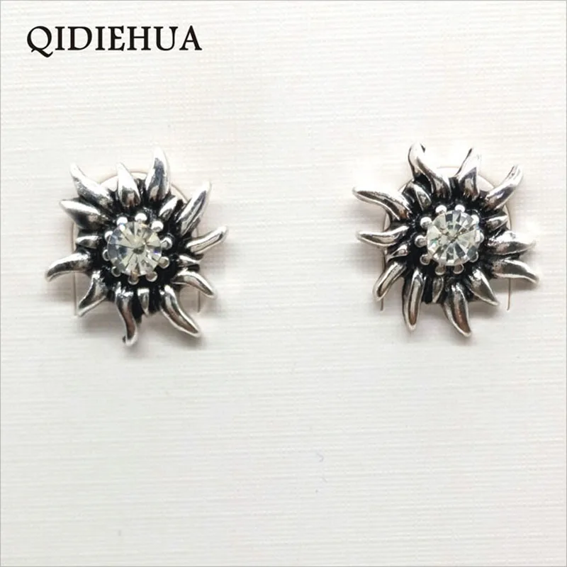 Fashion Brincos New Vintage Silver Edelweiss Stud Earrings For Women Rhinestone Earrings Party Jewelry Earrings Wholesale