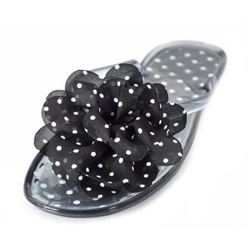 Женские шлепанцы на плоской подошве пляжные с милыми цветами Новинка лета