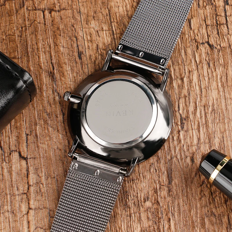 

Hot KEVIN 4 Type Black Watch Simple Relojes Clock Brief Classic Quartz Wristwatches Web Mesh Band Casual Couple Hours Relojes
