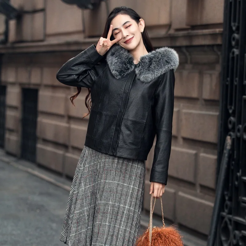 Новинка, женский пуховик из натуральной кожи, короткий, корейский, Осень-зима, овчина, пальто, женская куртка, Воротник из натурального Лисьего меха, 910
