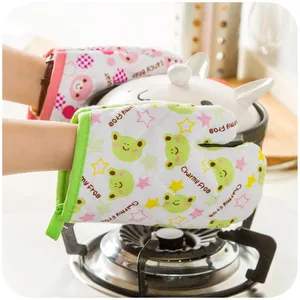 1PC/Lot Canvas Oven Heat Proof Gloves Cartoon Printed Heat Insulation Mitten Hot Pot Holder Baking Tools Microwave Oven Gloves
