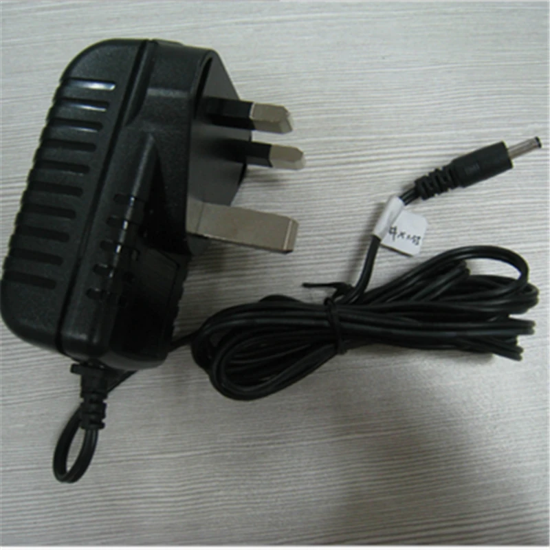 Универсальный адаптер питания 12 в пост. Тока со светодиодным индикатором