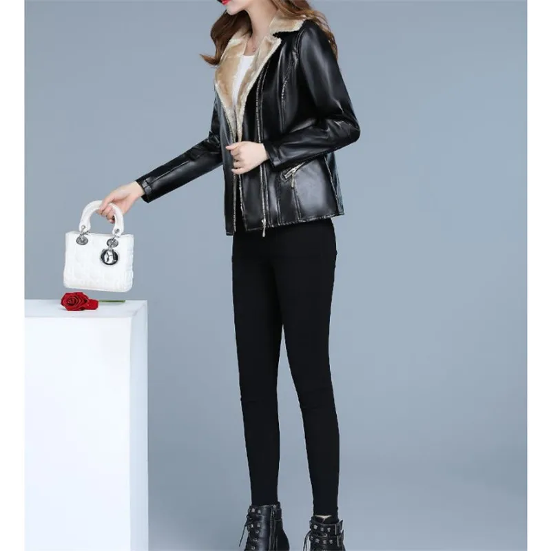 Зимняя кожаная куртка для женщин 2020 плюс бархатные черные куртки большого
