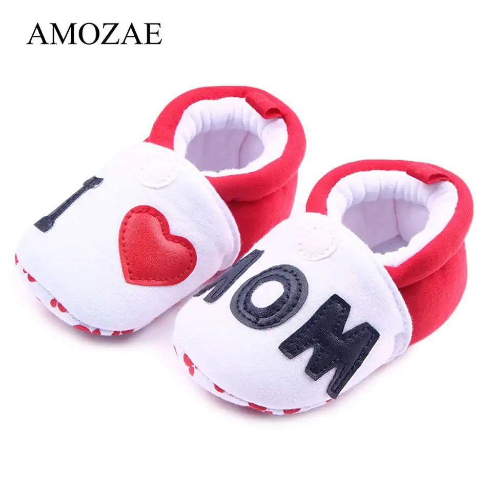 Детская обувь для новорожденных из искусственной кожи с надписью «I LOVE MOM& DAD First Walker»; удобная обувь с мягкой подошвой для малышей;