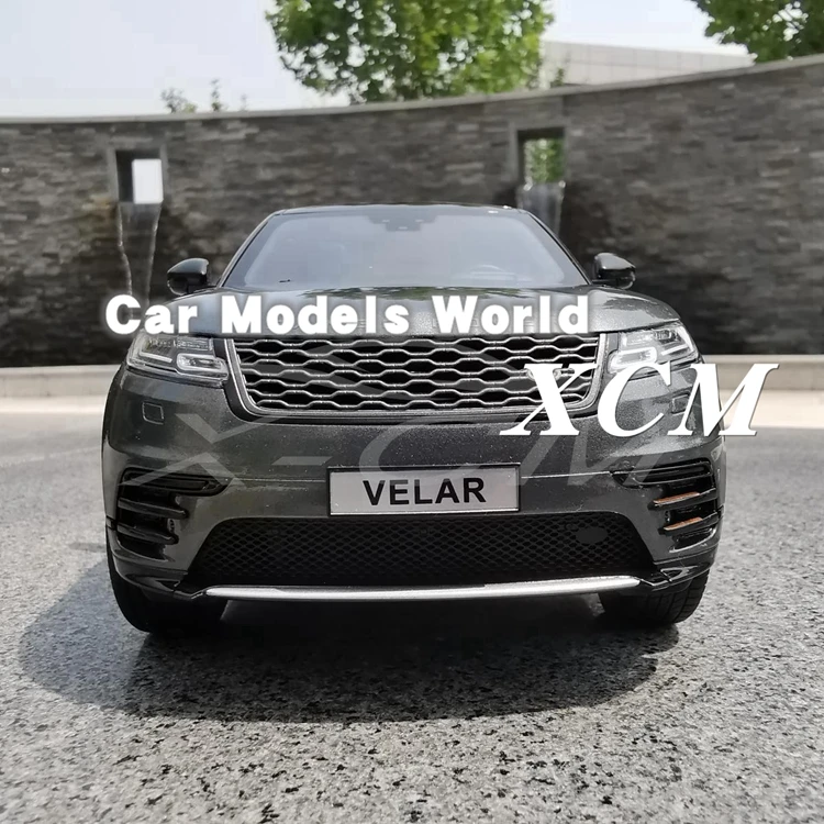 Литая модель автомобиля для lcd Velar 1:18(серый)+ маленький подарок