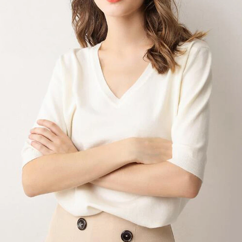 Шелковые и кашемировые пуловеры с треугольным вырезом в Корейском стиле