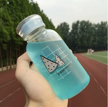 Летняя стильная классная креативная стеклянная бутылка для воды с фруктовым