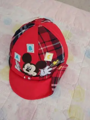 Disney Baby Микки красный хлопоковый Берет шляпы для маленьких мальчиков шляпа кепки для мальчиков одежда для малышей Аксессуары Детские эластичные остроконечные Дети Кепка
