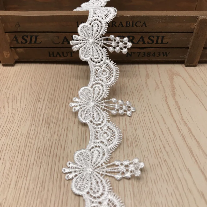 

15Yards 5CM White Polyester Lace Trims Butterfly Applique Embroidered Water Soluble Lace Sewing Accessories