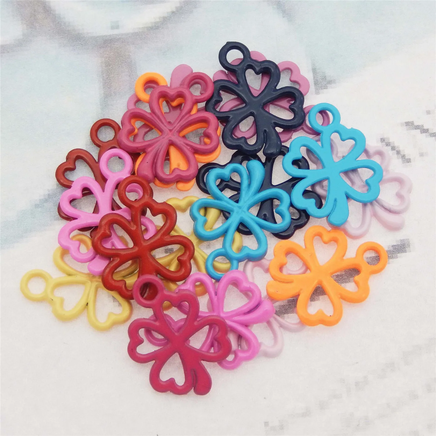 GraceAngie Mixed Color Clover Lucky Grass Pendant Hanging Accessories 30pcs/pack Zinc Alloy Anniversary Souvenir | Украшения и