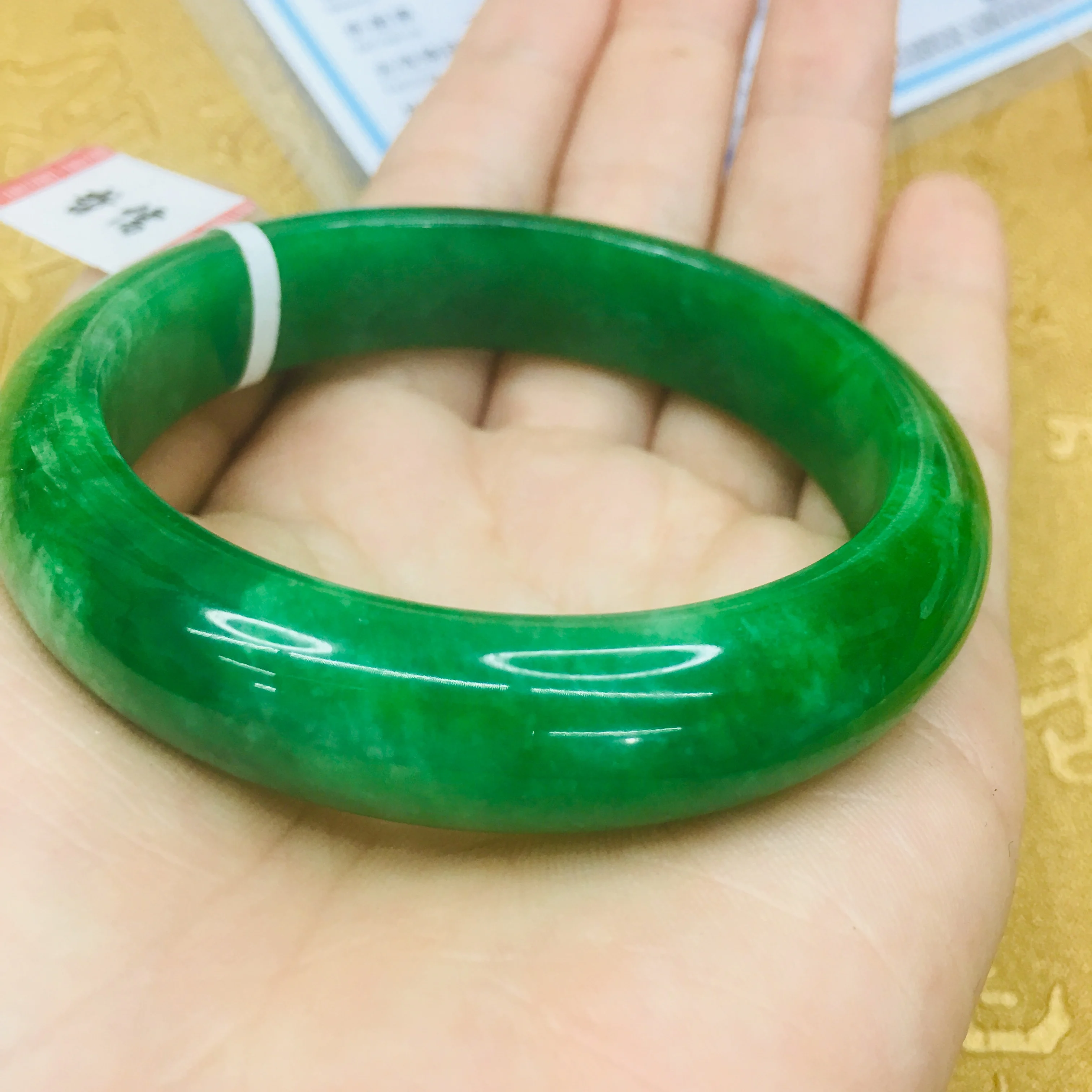 

Send A certificate natural Jadeite bracelet noble emperor green 54-61mm female jade bracelet jewelry gift