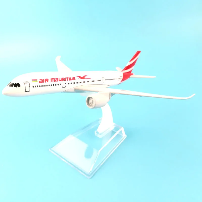 Игрушечная модель самолета MAURITIUS AIRLINES из металлического сплава 16 см подарок на