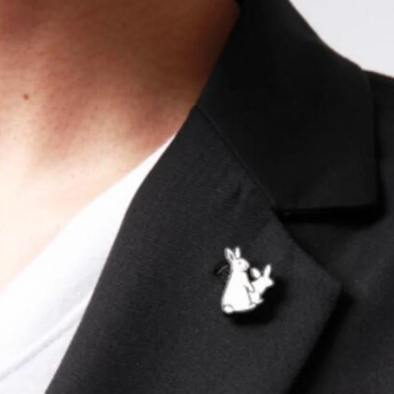 Белая брошь в виде кроликов злой кролик металлическая пряжка булавка для пальто