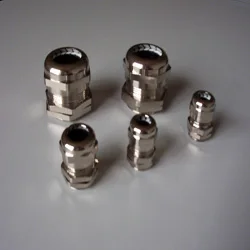 Дешевые металлическое соединение PG36 кабельные вводы из никелированной латуни GE