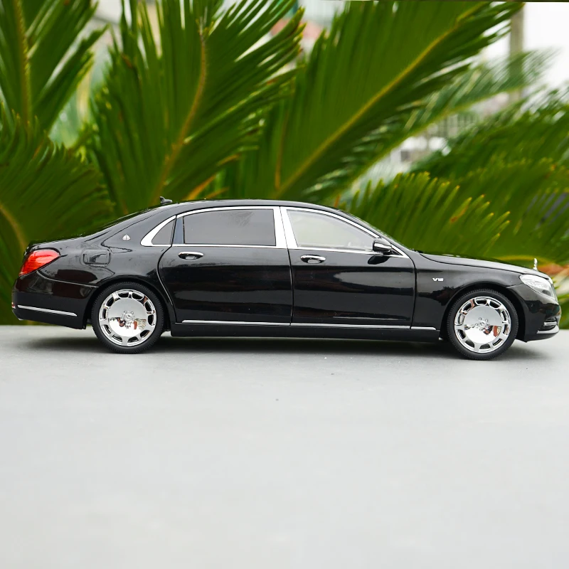 1/18 Почти настоящий S-Class литой под давлением игрушечный автомобиль модель белый серебристый назад мальчик подарки оригинальная коробка