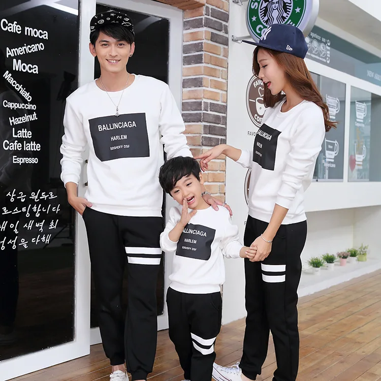 Новинка 2017 года сезон осень Корейская семейная одежда для мамы и дочки с длинными