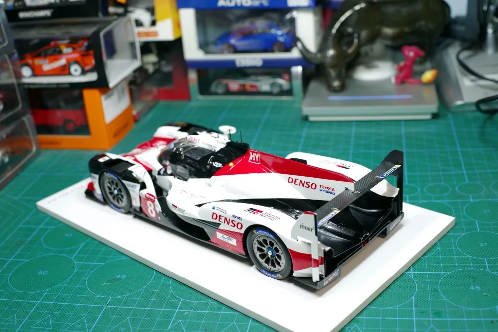 SPARK Decast модель автомобиля 1/18 Le Mans Чемпионат для Toyota TS050 Hybrid 8# Alonso сплав модель автомобиля игрушка с оригинальной коробкой