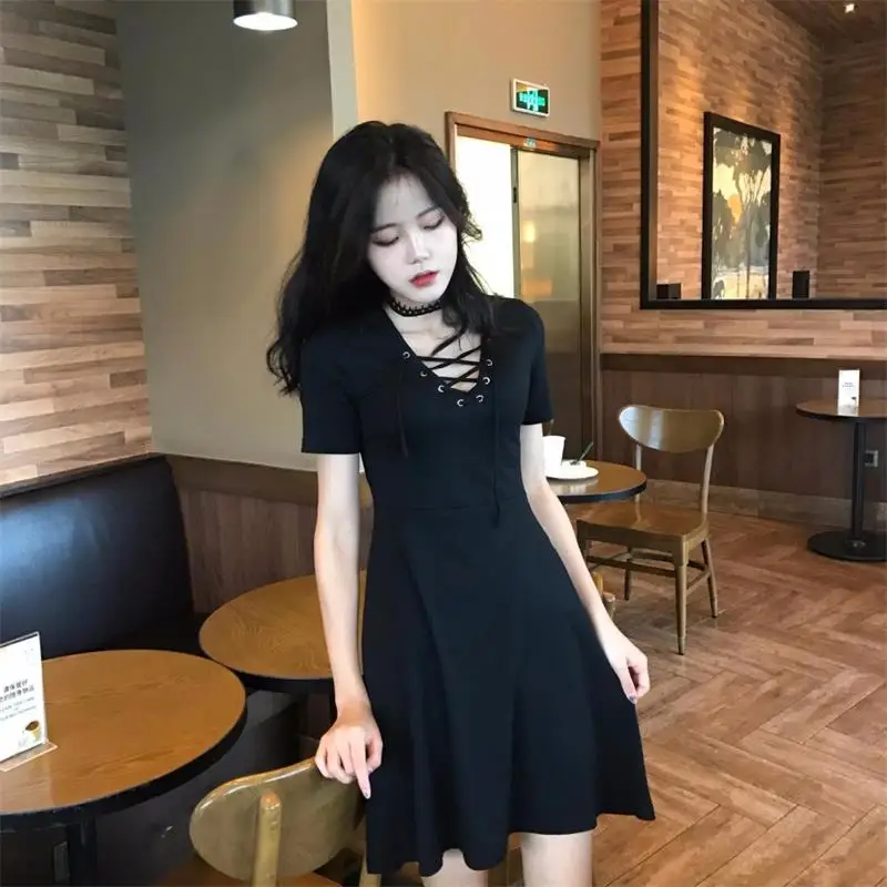 Летнее женское платье Kawaii Ulzzang кружевное тонкое черное с треугольным вырезом и