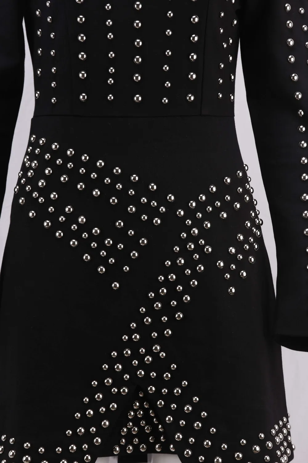 KLEEZY Новая мода Металлическая пуговица Точечная вечеринка Обычный на запястье O-Neck Выше колена Мини Прямое Сексуальное платье DHB531.