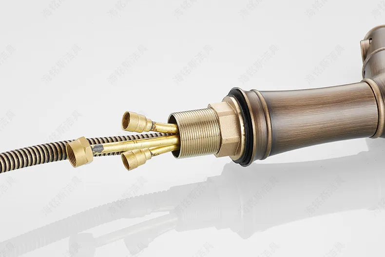 Free shipping hot sale antique bathroom basin mixer tap with single lever pull out sink of cold brass facuets | Обустройство дома