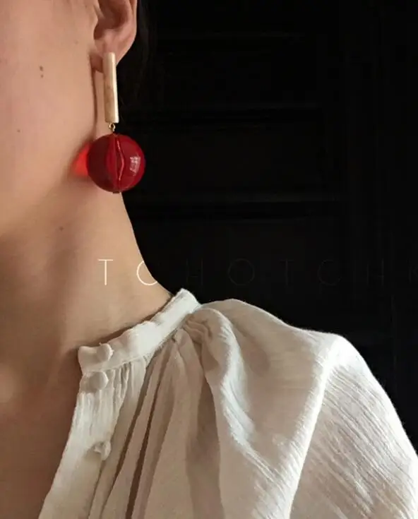 Вечный чудо-глэм, серьги-гвоздики из каучука с геометрическими шариками для женщин, вечерние серьги, подарок Brincos, Подиумные серьги с красной полоской, 3622