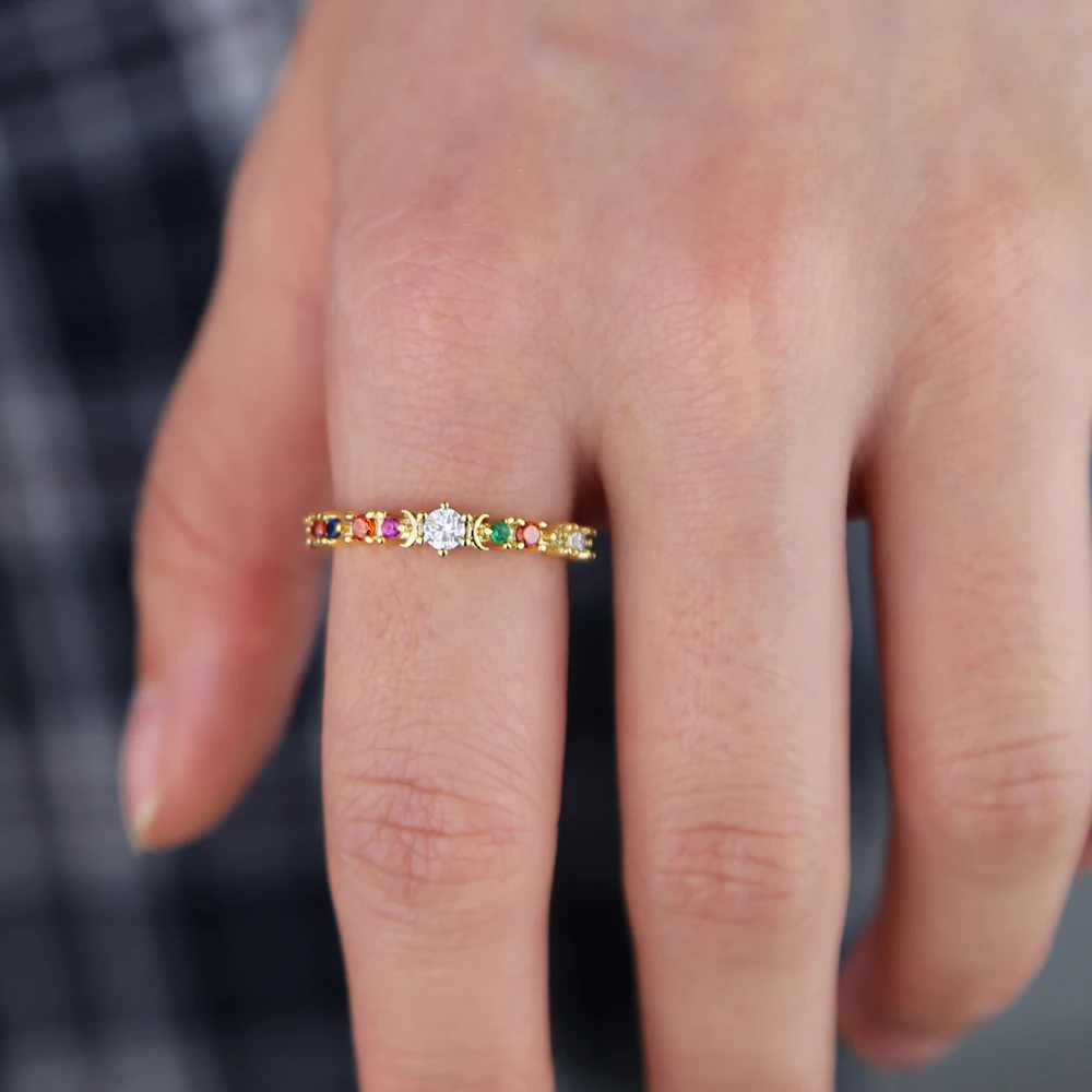 Симпатичное кольцо в форме Луны модное обручальное с радужным кубическим