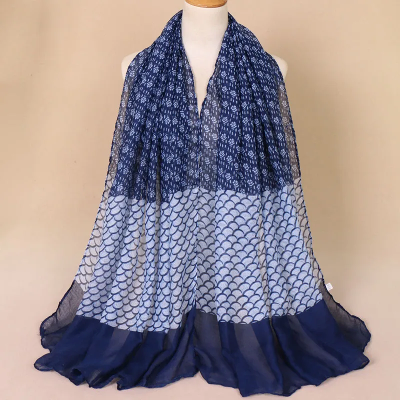 Женский Длинный шарф из вискозы с цветочным принтом |