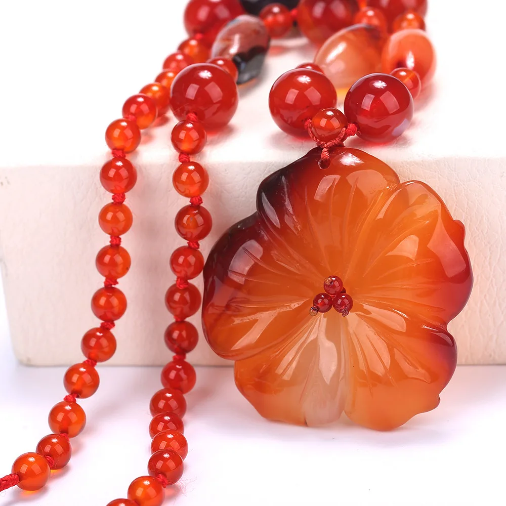 

natural Red Pendant Agate Flower Ladies Sweater Chain Women Necklace Pendant Hand Carved Crystal Fine Gift Pendants for a neck