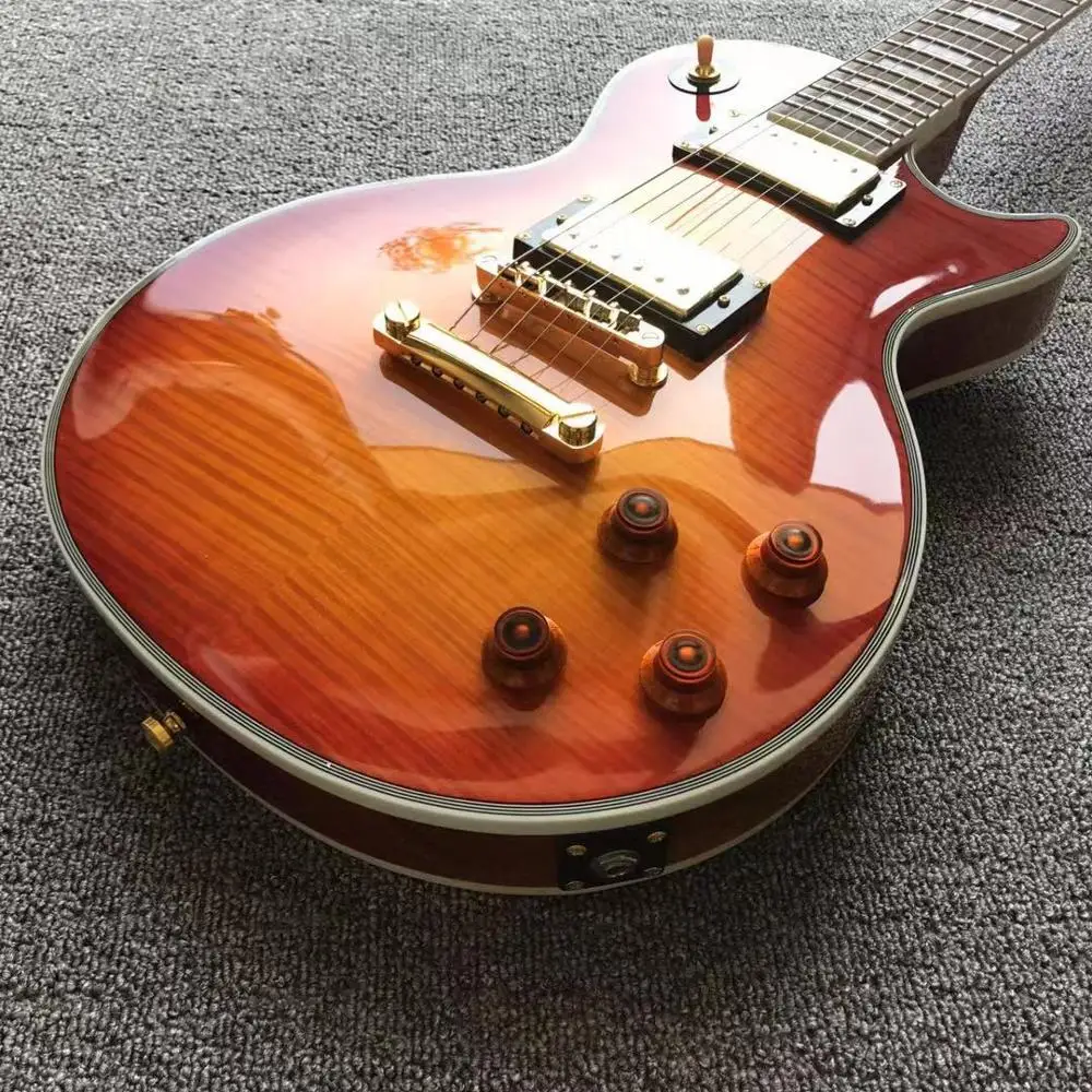 Оптовая продажа правшей электрогитары с золотыми звукоснимателями и твердым