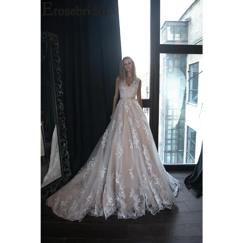 Кружевное платье Erosebridal с длинным шлейфом и кнопками на спине 2019|Свадебные