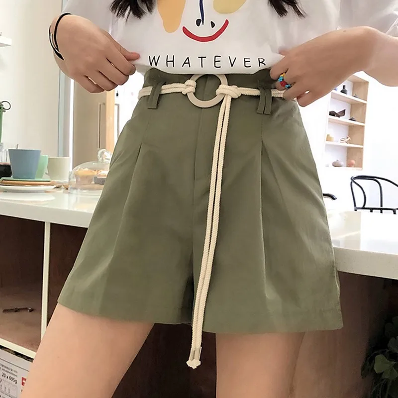 Корейский стиль плюс размер свободные однотонные женские шорты с поясом модные