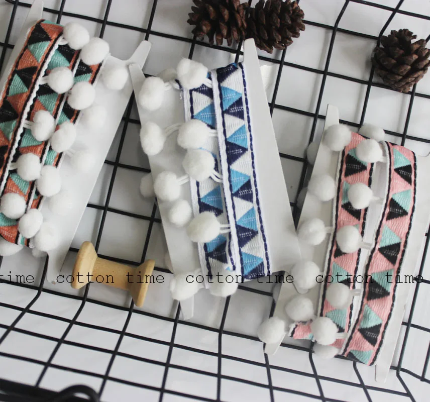 

Лента с помпоном, 35 х25 ярдов, с этнической вышивкой