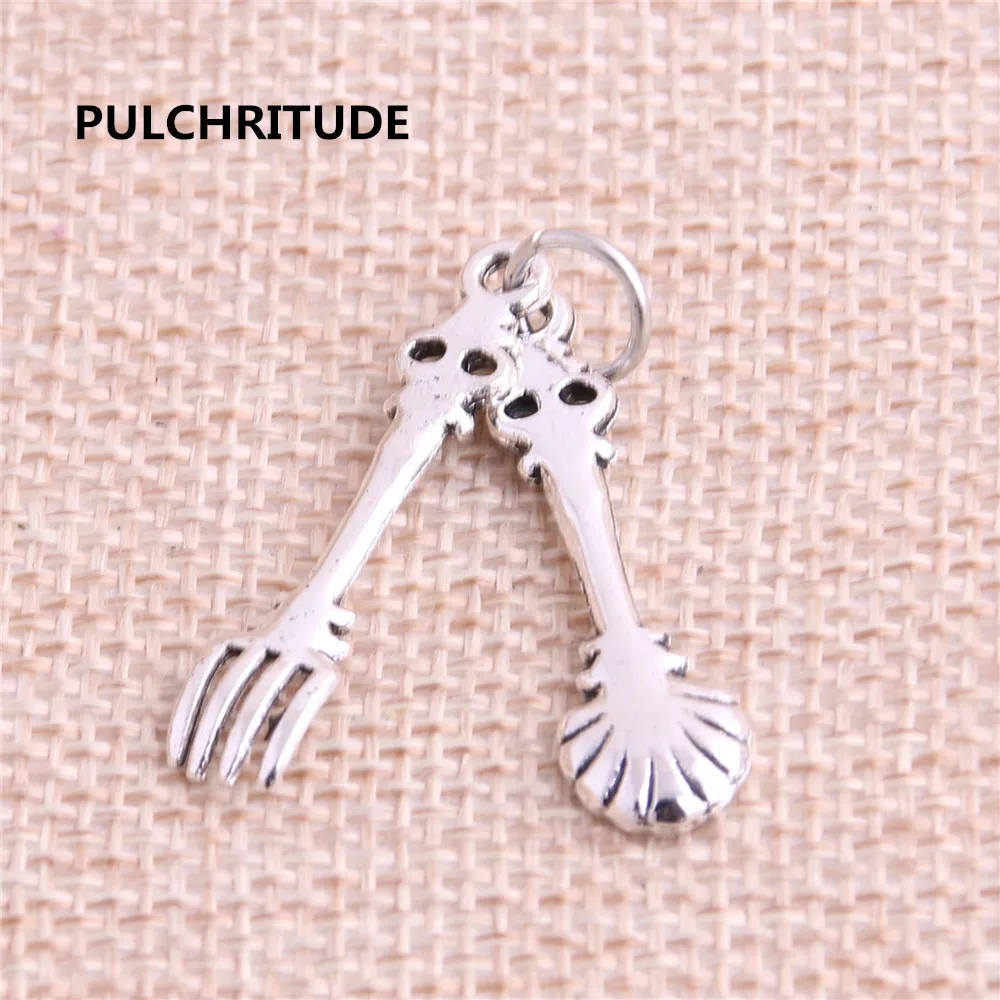 PULCHRITUDE 15 компллот ./цинковый сплав античный серебряный кулон браслет