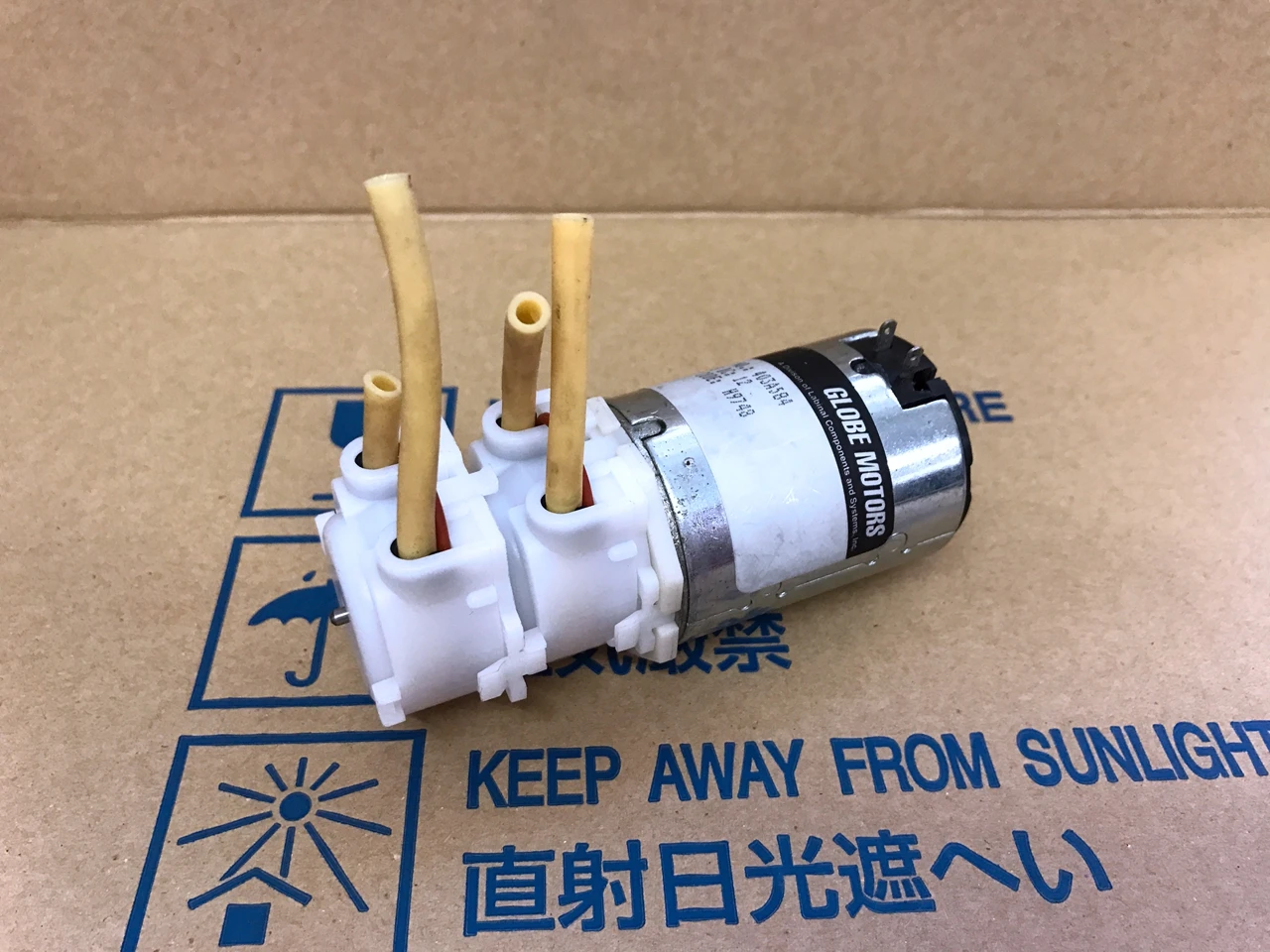 

FOR Second-hand Disassemble Imported Globe Motors Double Pump Head Peristaltic Pump 403A584 Double-head Peristaltic Pump DC12V