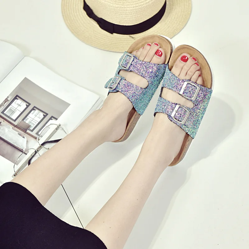 2018 женские блестящие сандалии-гладиаторы вьетнамки на плоской подошве с