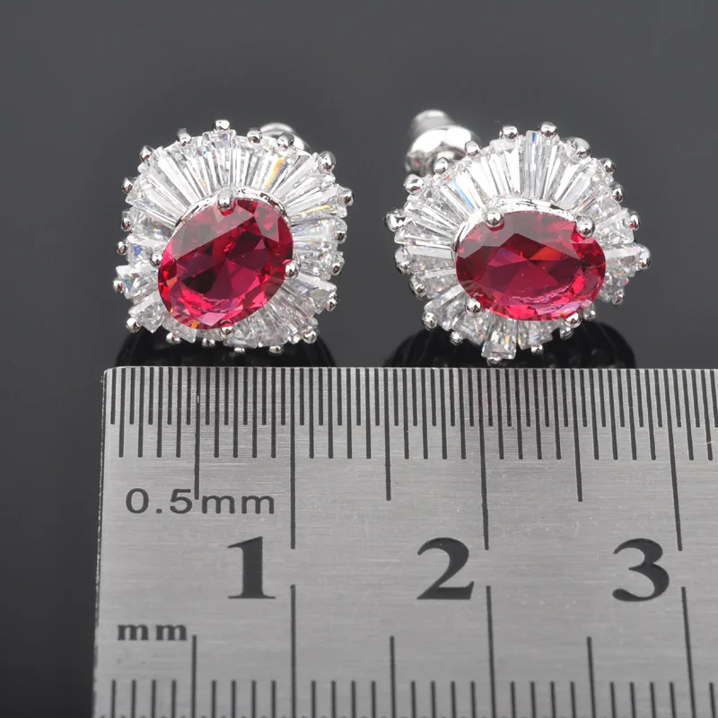 Женский комплект украшений с красным кубическим цирконием