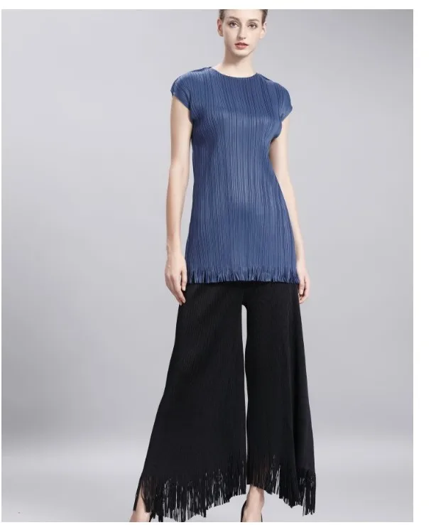 Женская футболка с круглым вырезом цветочным принтом | одежда