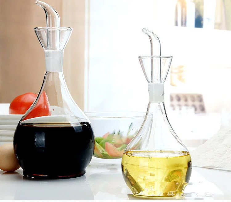 

1PC Glass Jug Leakproof Oil Tank Vinegar Pot Soy Sauce Oil Bottle Vinegar Bottles Sesame Oil Bottle Kitchen Supplies OK 0357