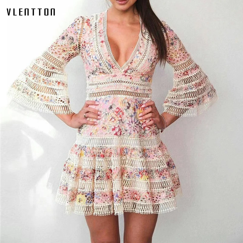 Женское ажурное кружевное платье с цветочной вышивкой белое/черное богемное