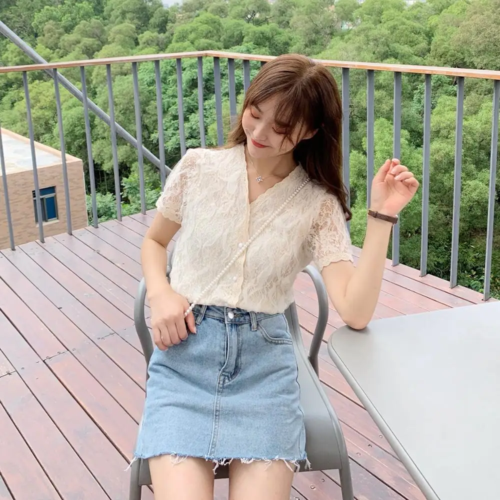 Женская кружевная блузка с коротким рукавом и V-образным вырезом | одежда