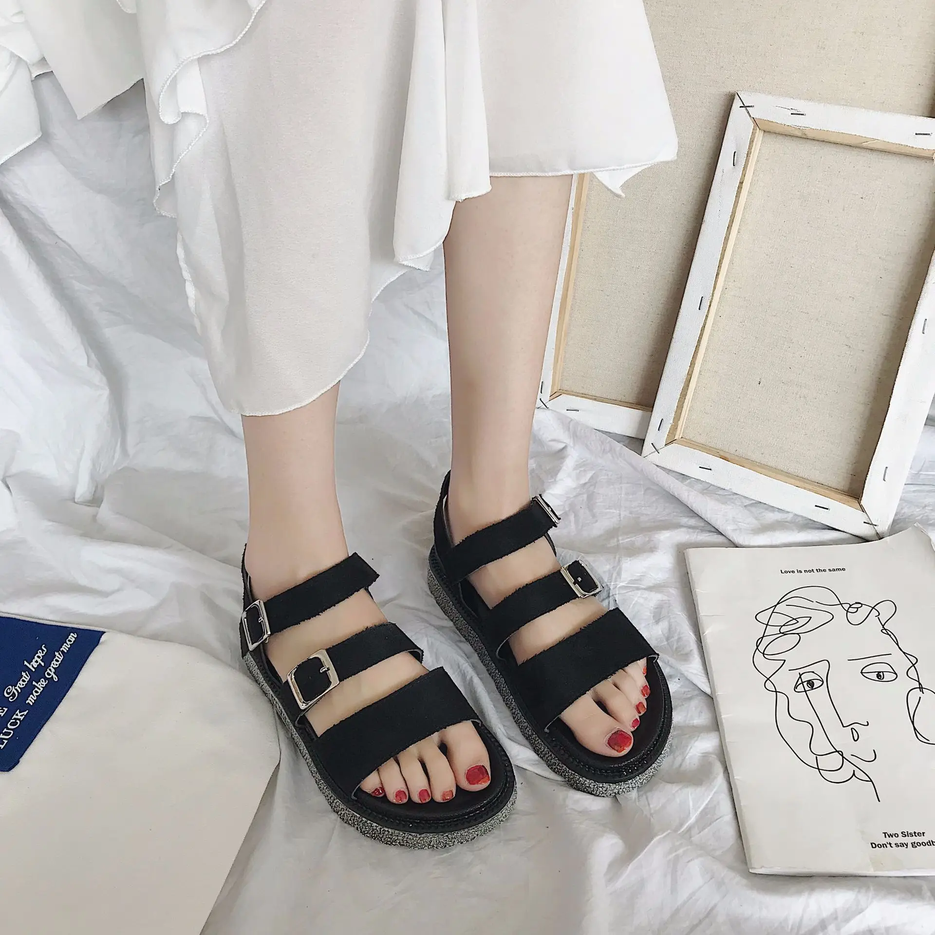 Сандалии женские на плоской резиновой подошве босоножки гладиаторы из