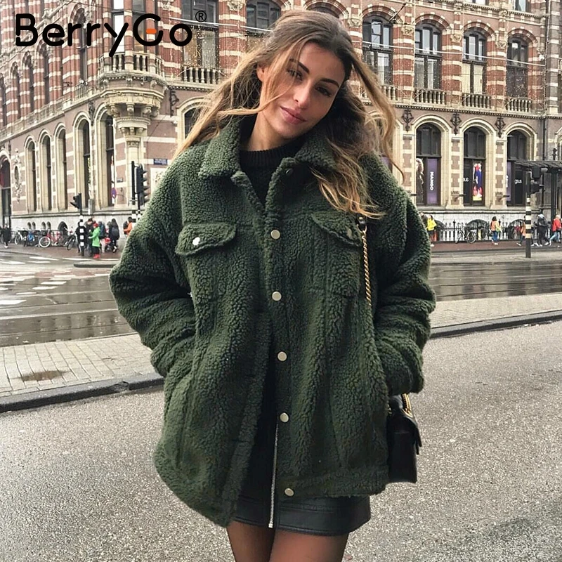 Куртки на кнопках BerryGo из искусственного меха ягненка трендовые розовые теплые