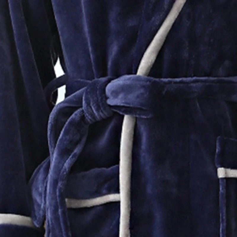 CR New Men Bathrobe V-Neck Long-sleeved Flannel Coral Fleece Warm Comfortable Pajamas Winter Style Men's Home Wear AP443