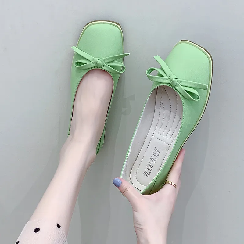 Карамельный цвет Для женщин Туфли без каблуков 2019 осень Красивые лоферы на