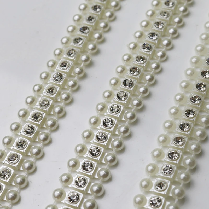 Жемчуг и стразы соединяющие бусины с тремя полосками 4 мм АБС-пластик 5