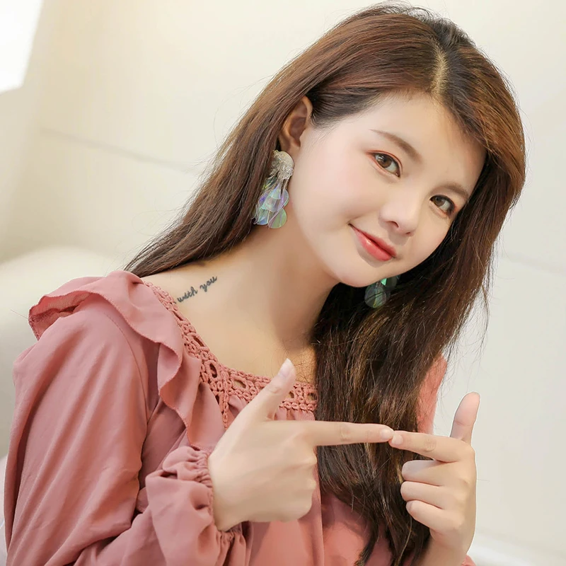 Новые симфония серьги женские личности модные Плиссированные Блестки градиент